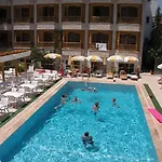 Hotel Mr Crane 3*