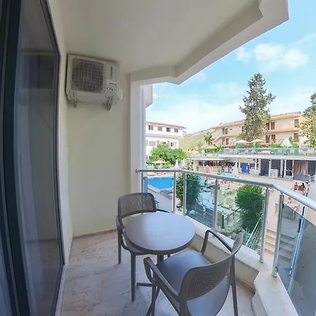 Mr Crane Hotel Kemer