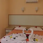 Отель Mr Crane Кемер