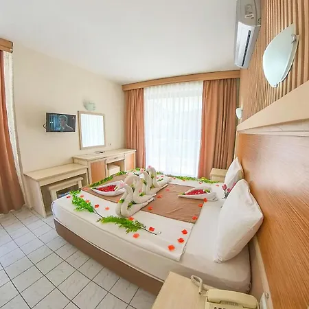Mr Crane Otel 3*