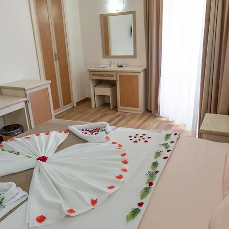 Mr Crane 3* ケメル