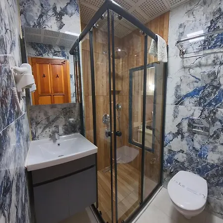 Otel Mr Crane 3*