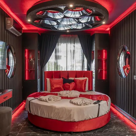 Mr Crane Otel 3*