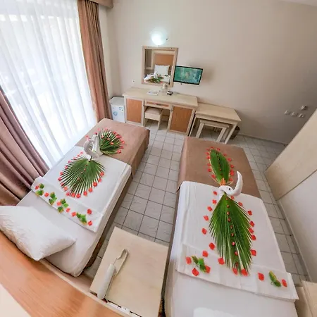 Mr Crane Hotell 3*