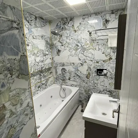 Mr Crane Hotell Kemer